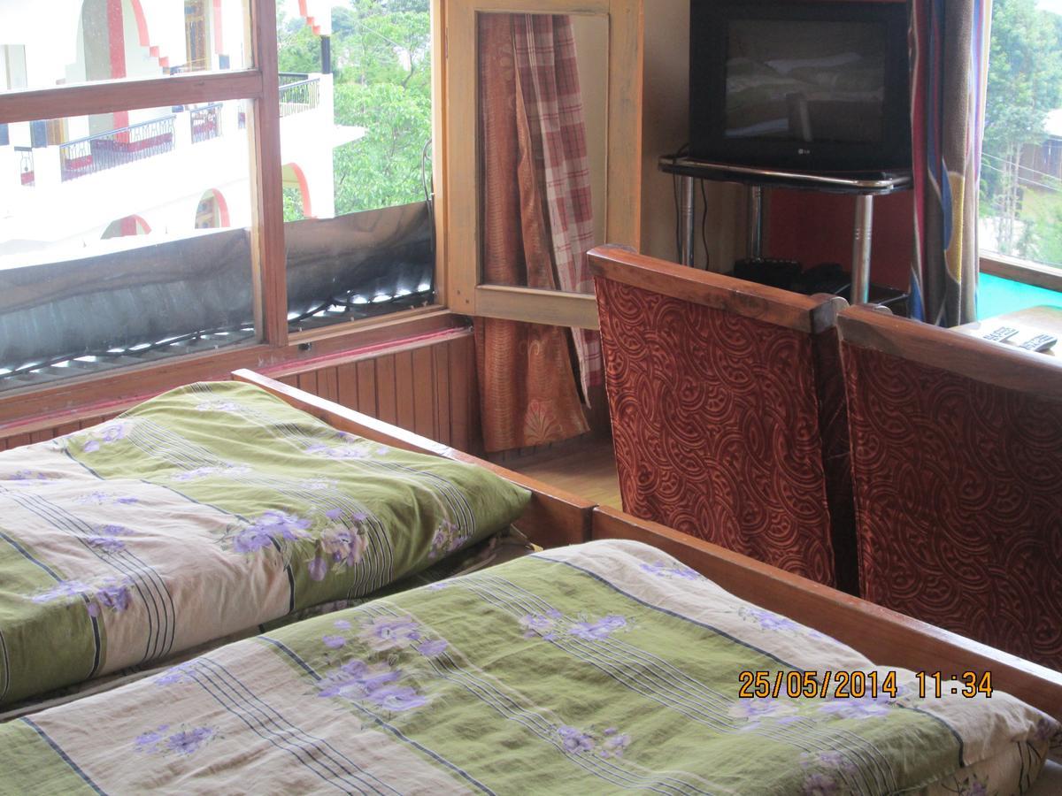 Pandey Lodge Buin Kamer foto