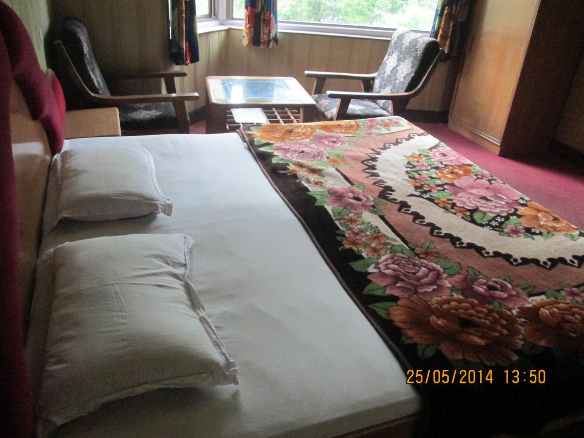 Pandey Lodge Buin Kamer foto