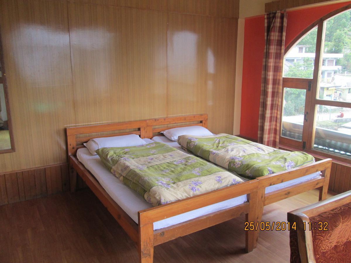 Pandey Lodge Buin Kamer foto