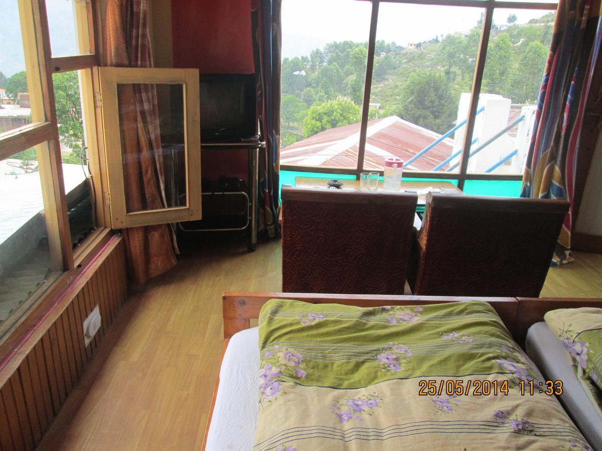 Pandey Lodge Buin Buitenkant foto